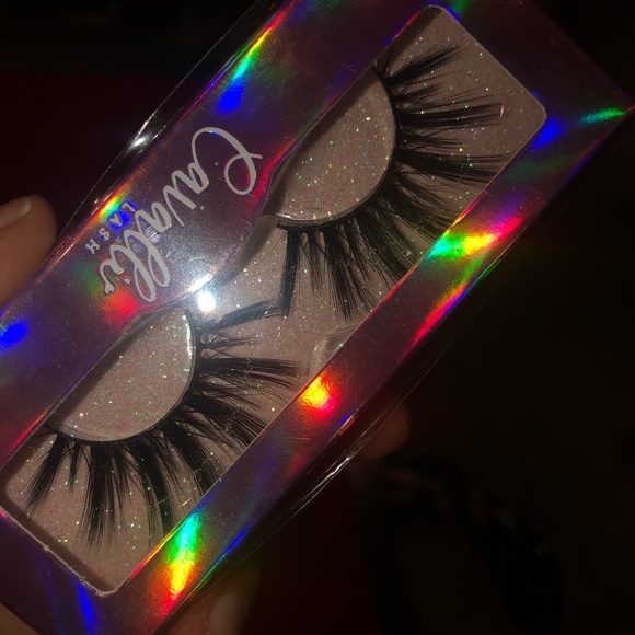 LASH BUNDLE - Picture 3 of 5